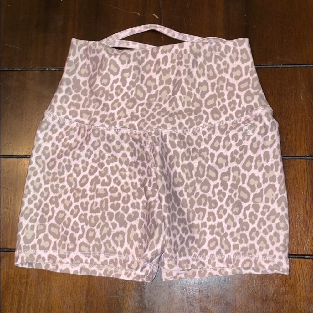Abs2B sassy back workout short pink leopard